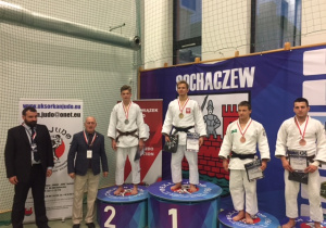 Jun Michał Wąsikowski na podium - II miejsce Pucharu Polski
