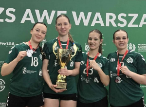 Wicemistrzostwo Polski w kategorii Juniorki w piłkę ręczną halową